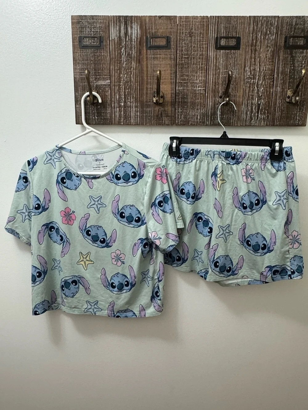 Primark Disney Lilo & Stitch pajama set  - Short Sleeve Top & Shorts